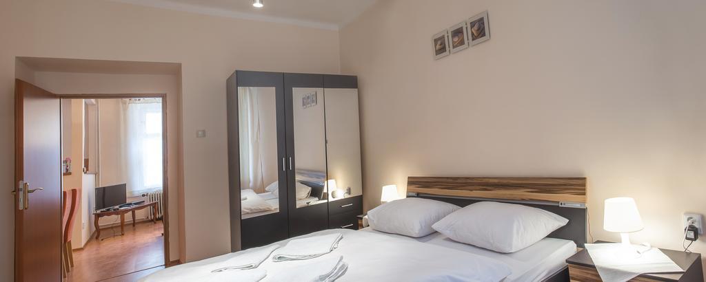 New Luxury * Praga